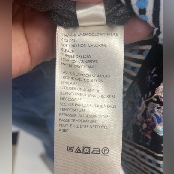 Free People size (XS) Boho low V neck crop top. - Picture 3 of 6